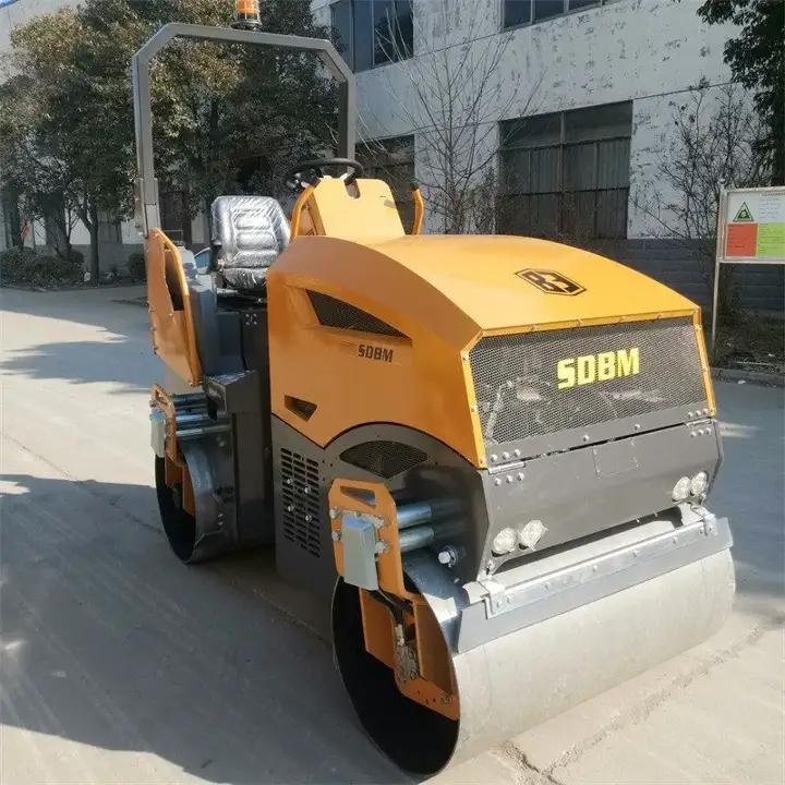 BM2000 Ride-On Roller 2T — image 3