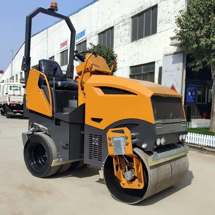 Ride-On Roller 2.5T — image 2