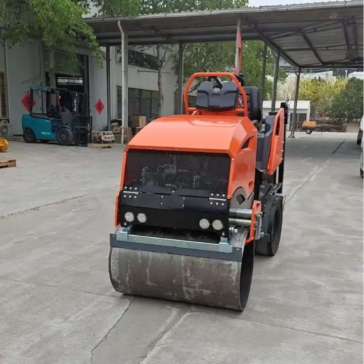 Ride-On Vibratory Roller 2.5T / 3T — image 3