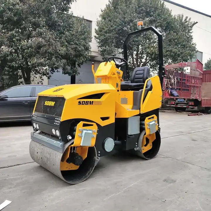 BM2000 Ride-On Roller 2T — image 2